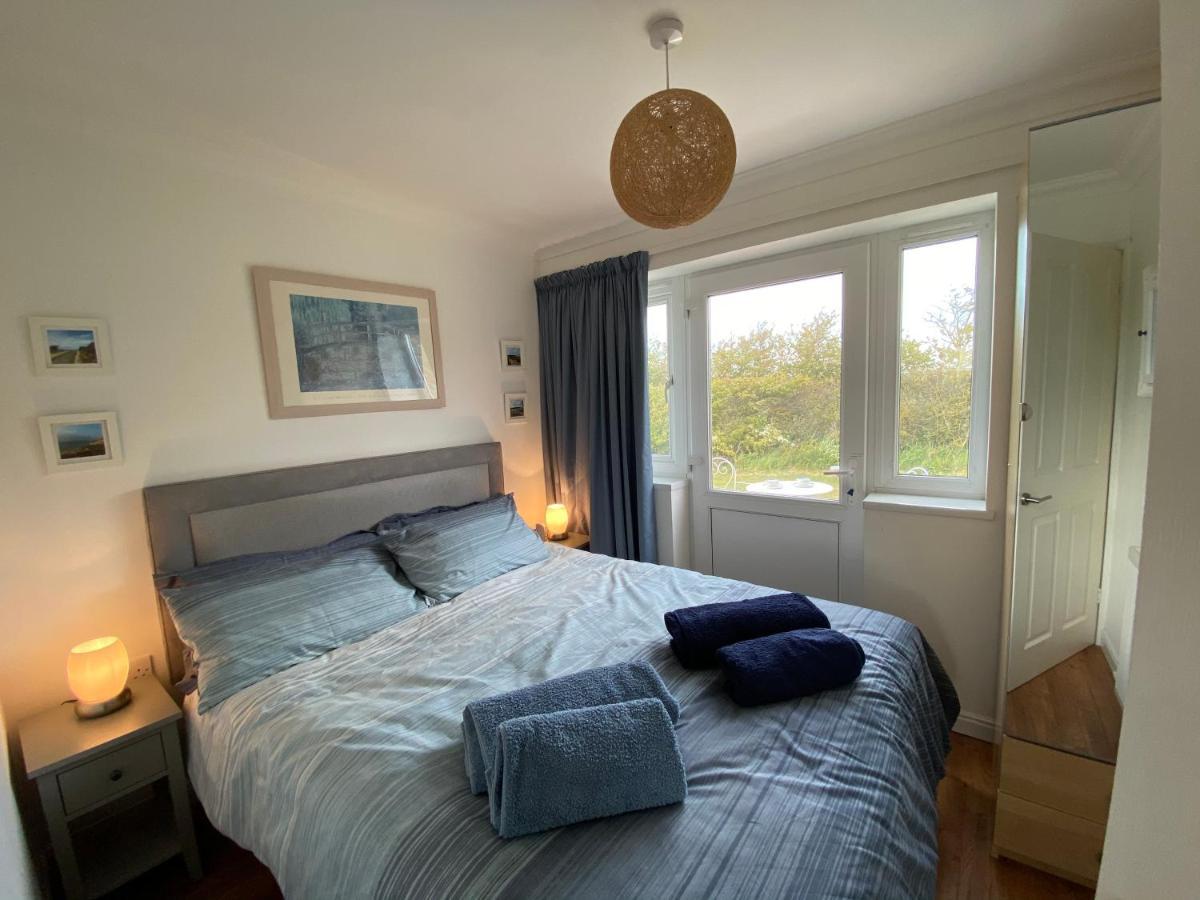 Bayview Self-Catering Coastal Bungalow In Rural West Wight Freshwater Buitenkant foto